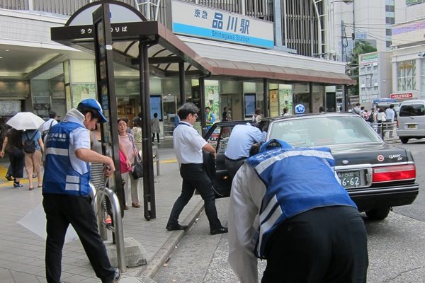 品川第二支部 品川駅高輪口タクシー乗り場 東京都個人タクシー協同組合